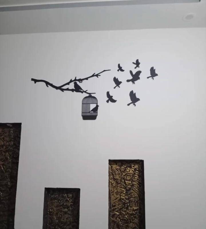 Birds Flying from Cage MDF Wall Art – Black Bird Design Wall Sticker