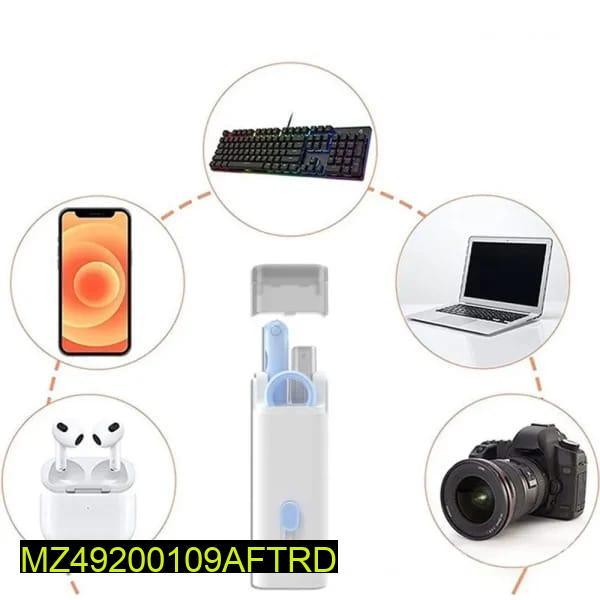 7-in-1 Gadget Cleaning Kit for Students & Gamers